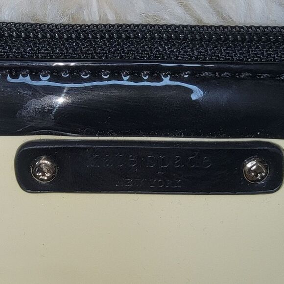 Kate Spade New York Nwt Penn Valley Amy Patent striped crossbody bag purse - Picture 8 of 9